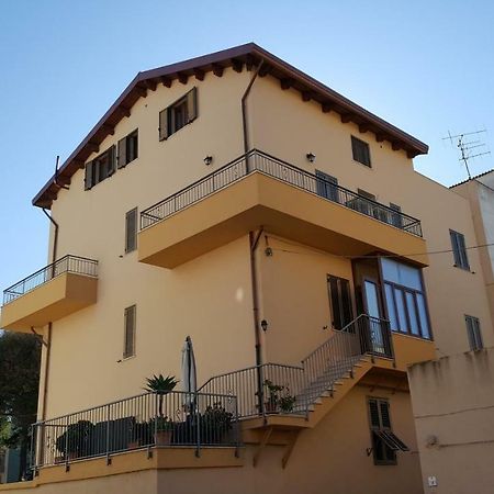 Casa Vacanze Sardinia Sun Альгеро Экстерьер фото