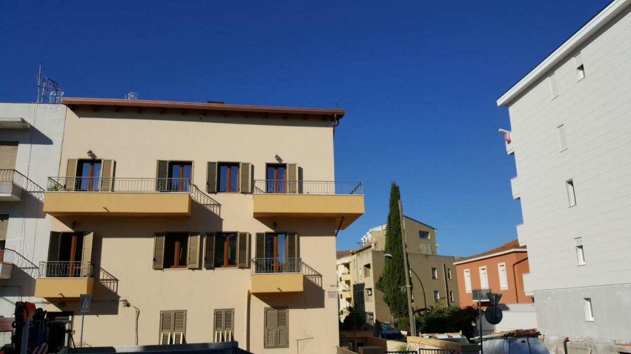 Casa Vacanze Sardinia Sun Альгеро Экстерьер фото